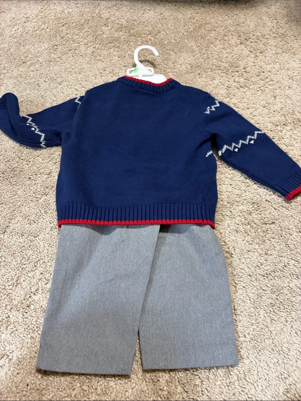 Izod Boys 2 Piece Holiday Set Sweater / Pants 18 months NWT